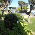 Jardim Paraiso Αλμπουφέιρα